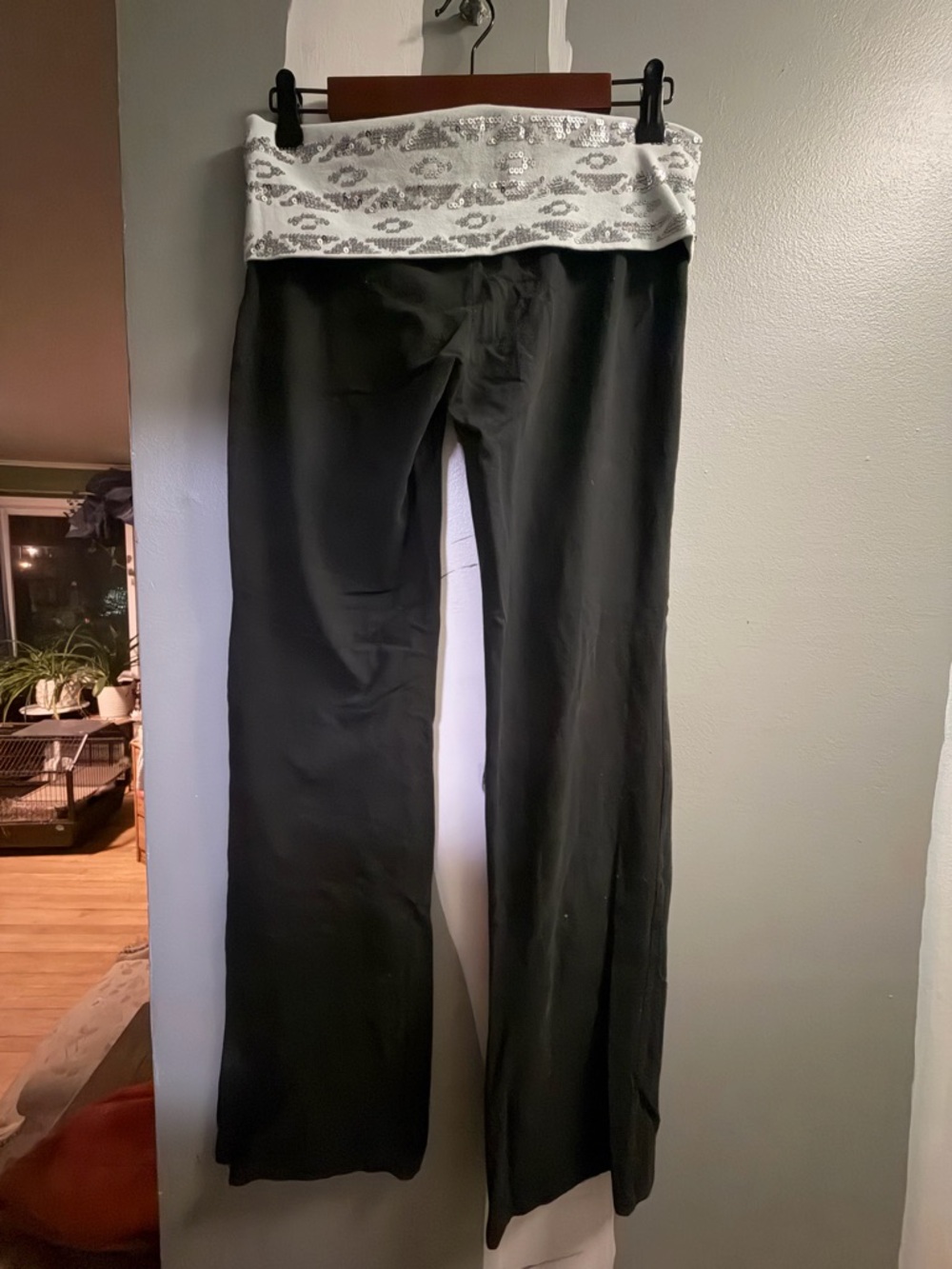 Vintage Y2K Victoria’s Secret Rare Black Yoga Pants Fold-Over Sequin Waistband